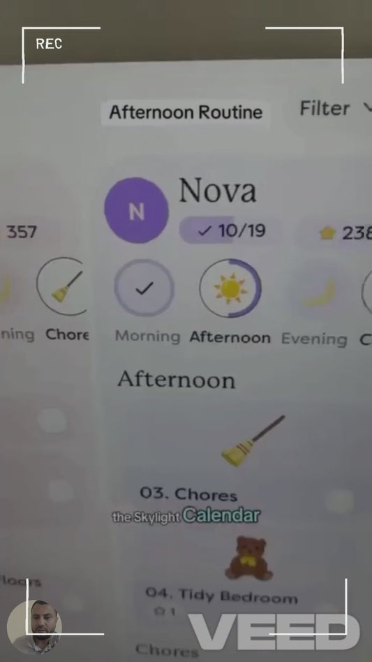 شاشة لمس 10.1" تثبت بمرونة بالمنزل أو بالقسم  خطط  + إطار صور رقمي متبدّل + تقويم ذكي  معززات فورية لانجاز المهام .